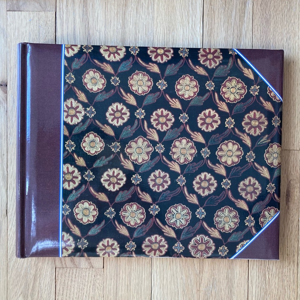 NWOT Vintage Italian Hardcover Photo Memory Book 30 double sided pages
11.5x9x1